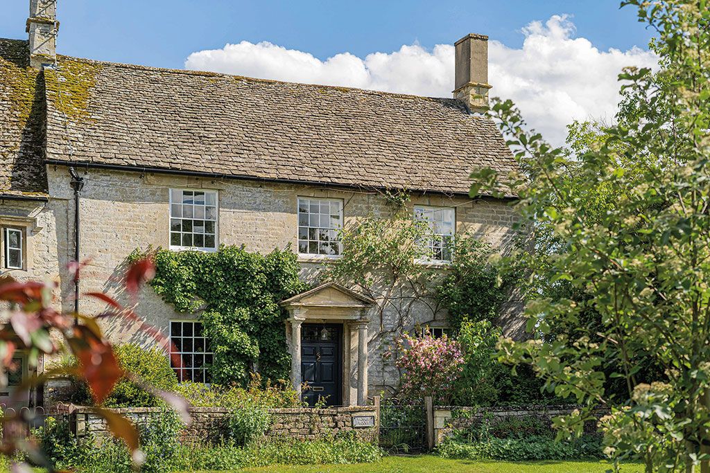 Properties for sale with home offices: Bridge House, Black Bourton, Bampton, Oxfordshire