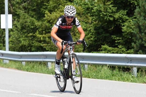 Claudia Hausler (Cervelo Test Team) on the final kilometre to the summit of Ghiasali.