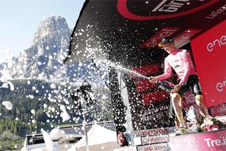 Steven Kruijswijk celebrates at the end of stage 14 of the Giro d'Italia (Sunada)