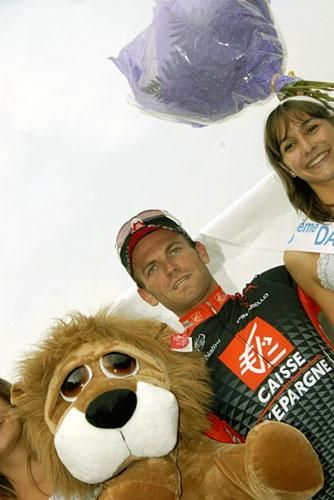 Jose Joaquin Rojas (Caisse d'Epargne) on the podium as stage winner.