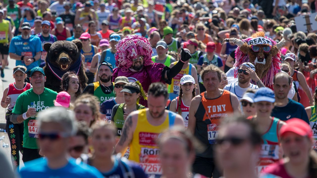 Runners in the 2018 London Marathon