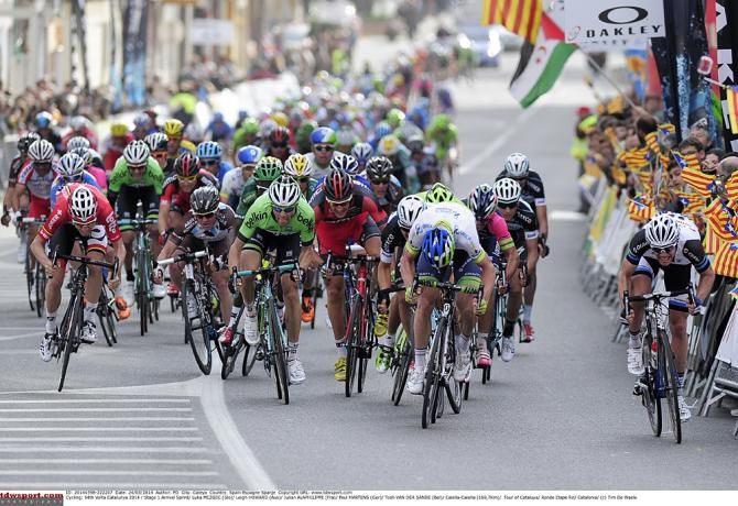 Leigh Howard (Orica-GreenEdge) went early but was beaten to the line by Luka Mezgec (Giant-Shimano)