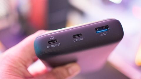 INIU PowerNova Review: This 140W Power Bank Is A Terrific Value ...