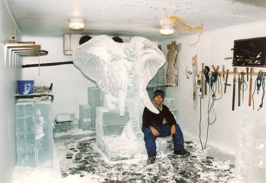 An elephant ice sculpture