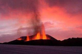 Eyjafjallajokull Iceland Volcano Fissure