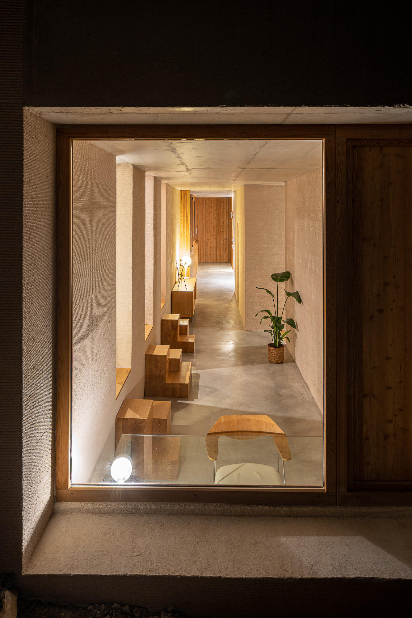 Maison Au Tholonet, France, AT Architectes
