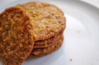 Homemade HobNobs