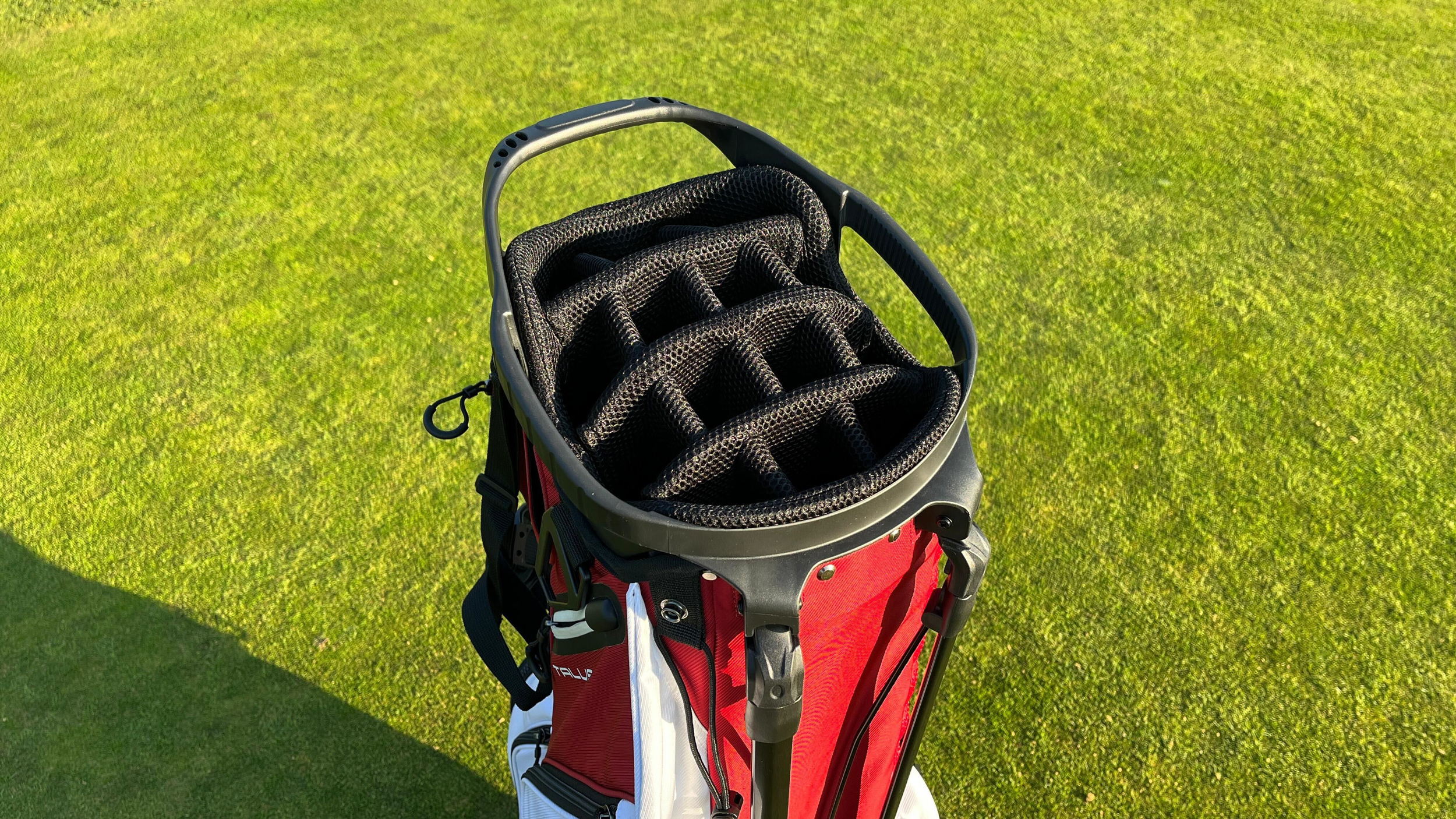 Wilson Talus 14 Stand Bag top divider