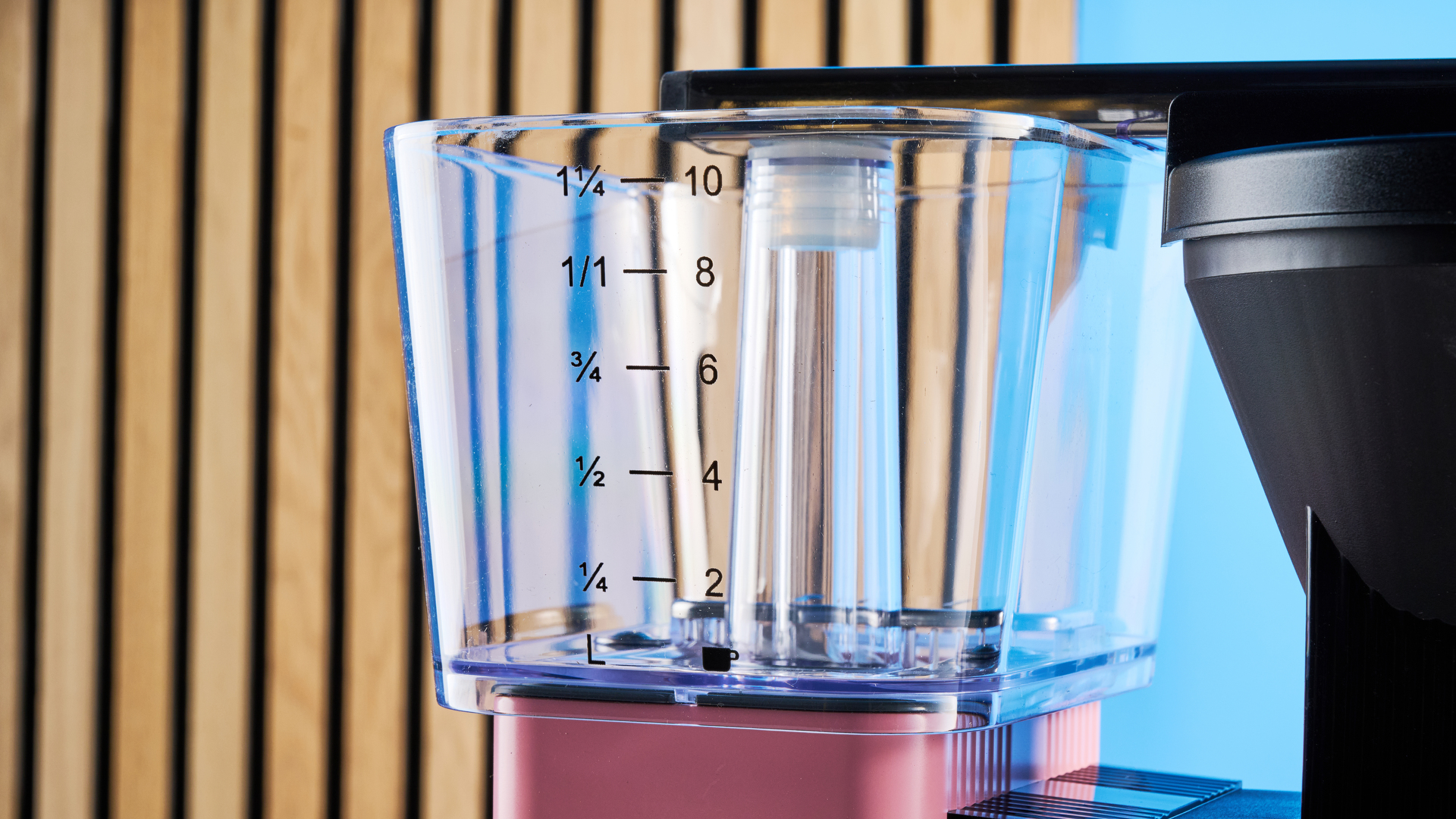 the technivorm moccamaster kgbv select in pink photographed against the blue tom's guide background