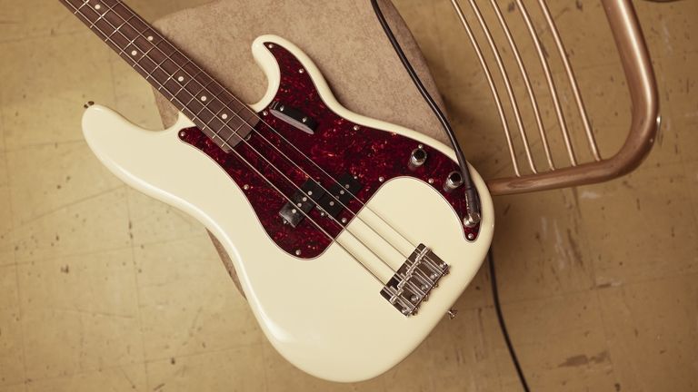 “A ‘best-of-the-best’ in terms of retro features”: Fender Vintera II ...