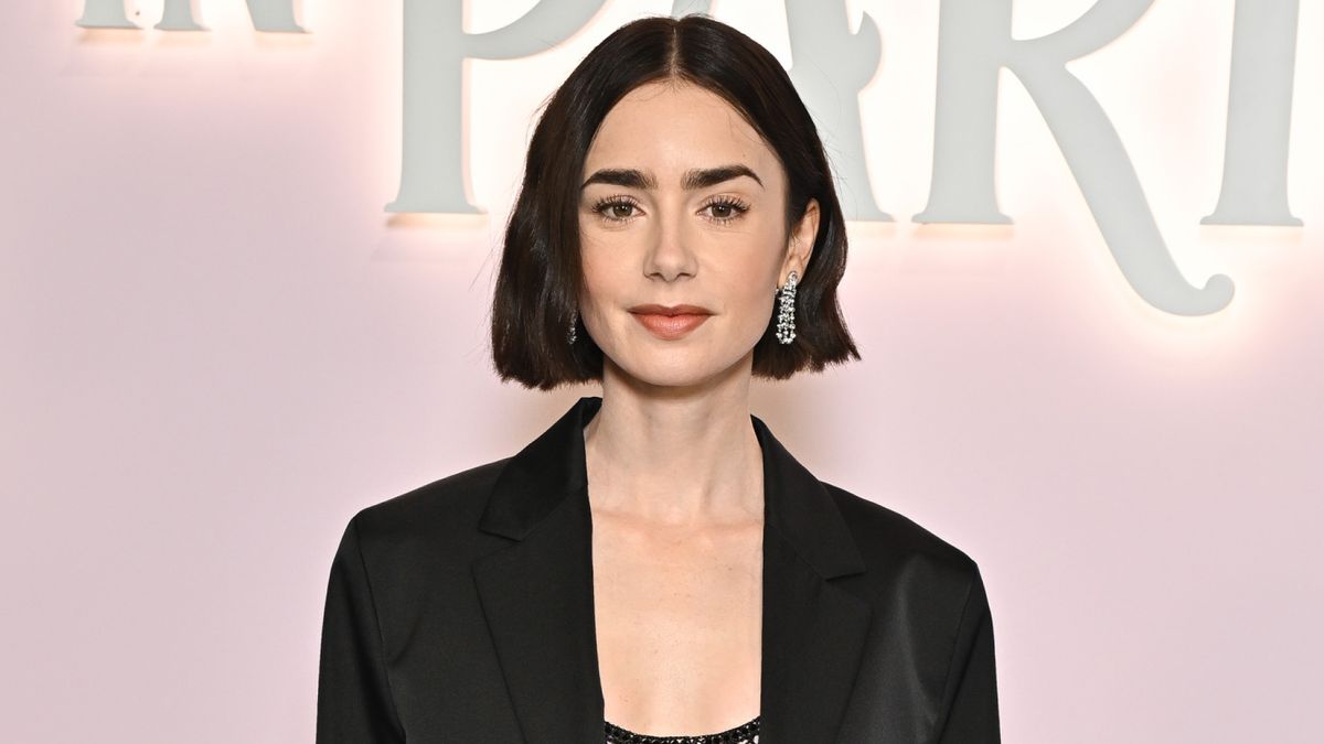 Lily Collins wanted a sandwich from Vanderpump Sandwich Shop