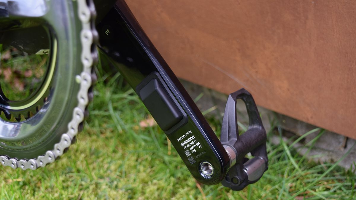 The team is currently testing prototype models of the Shimano power meter, with production models available later this year