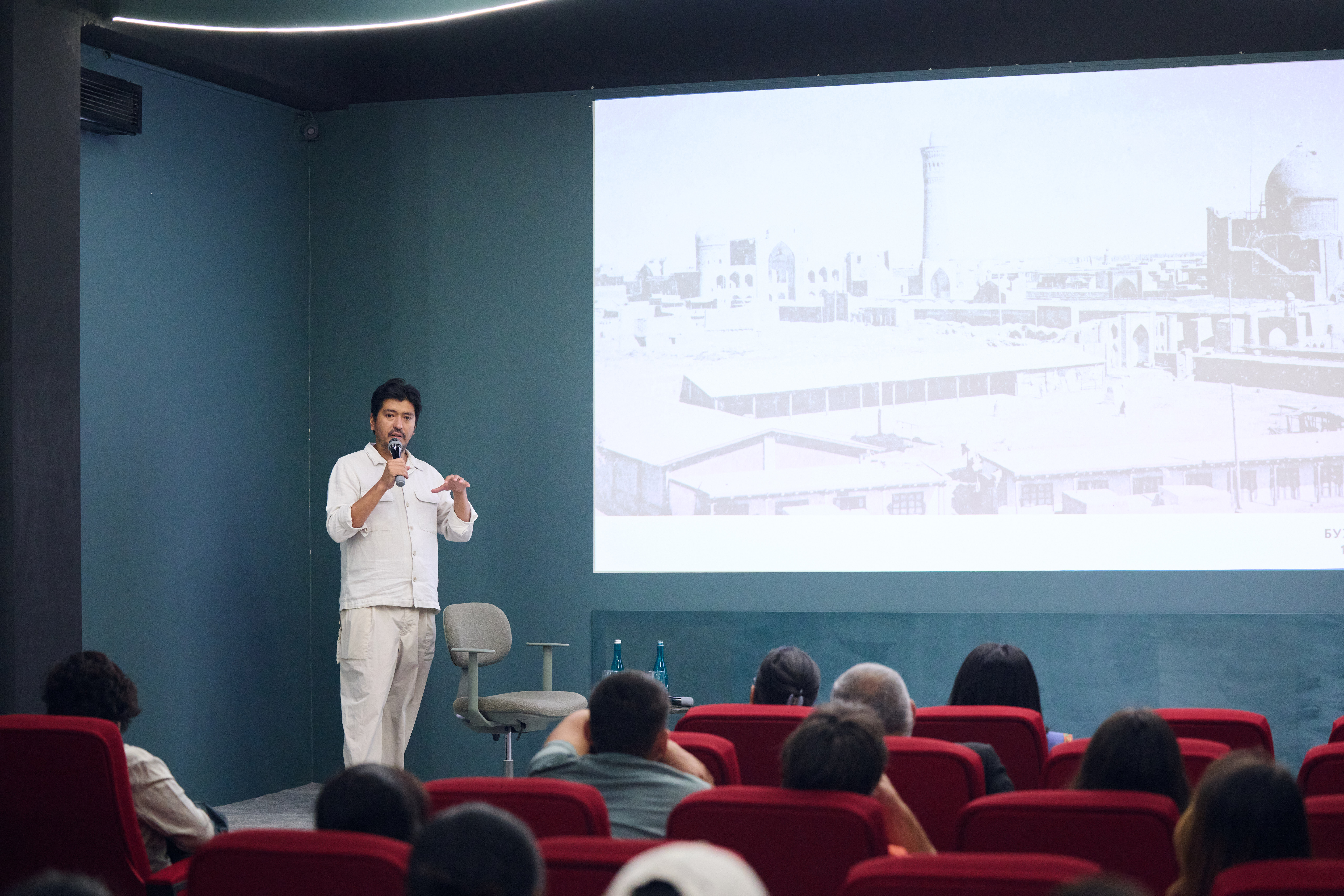 Bobir Klichev in lecture theatre