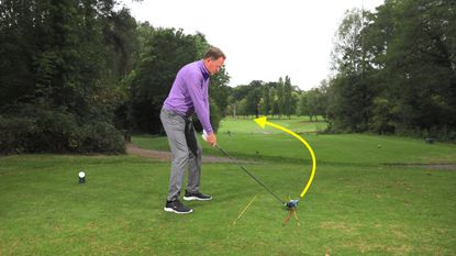 Duck hook in golf - alignment sticks