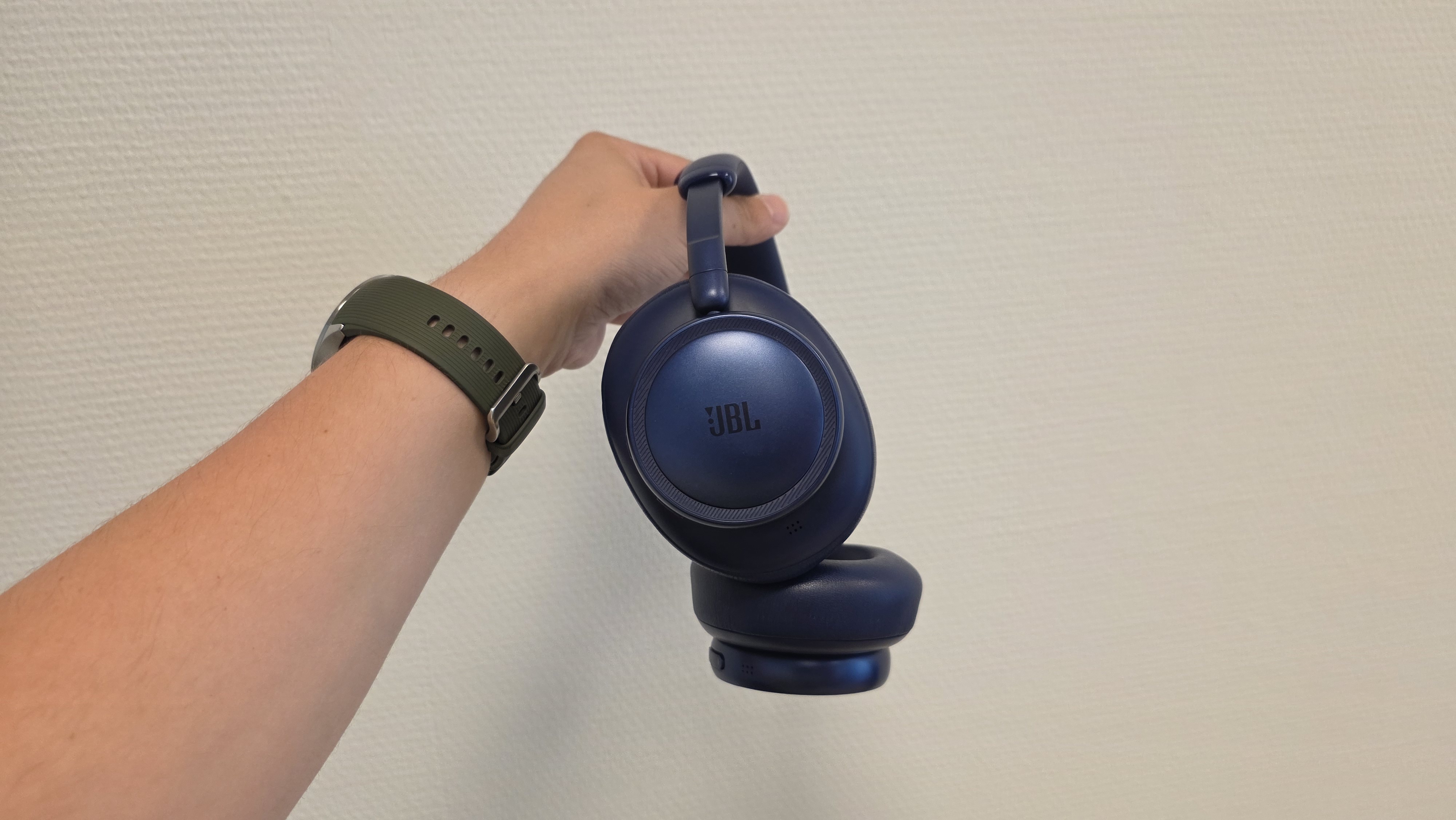 JBL Live 780NC