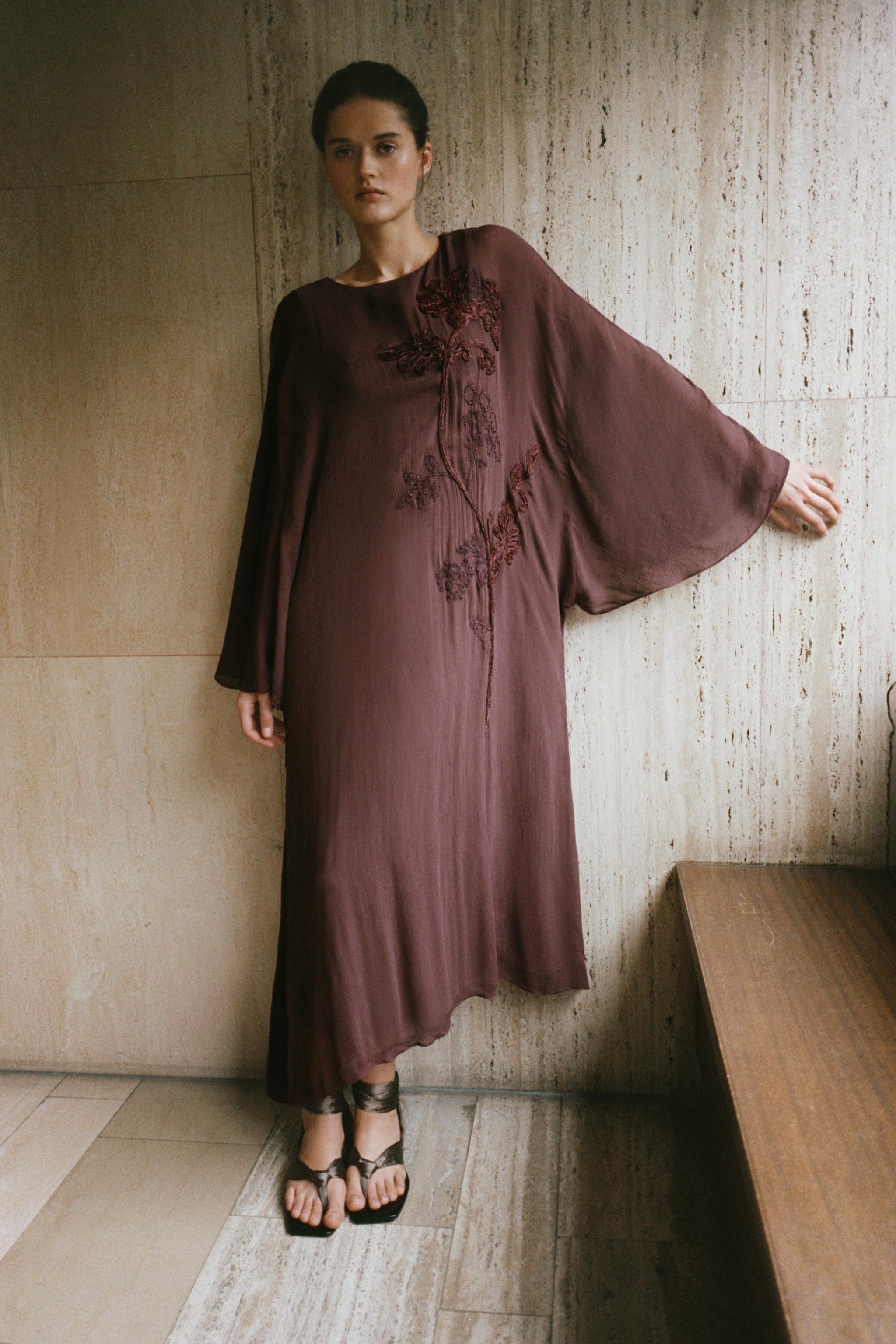 100% Viscose Dress With Embroidery and Beads