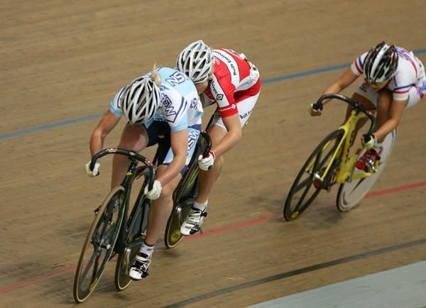 Cassandra Kell (NSW) leads the women's keirin