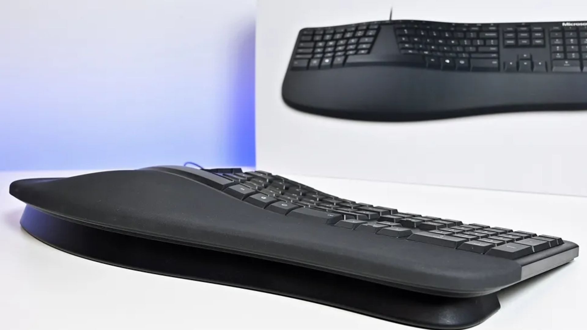Ergonomische Microsoft-Tastatur mit Box