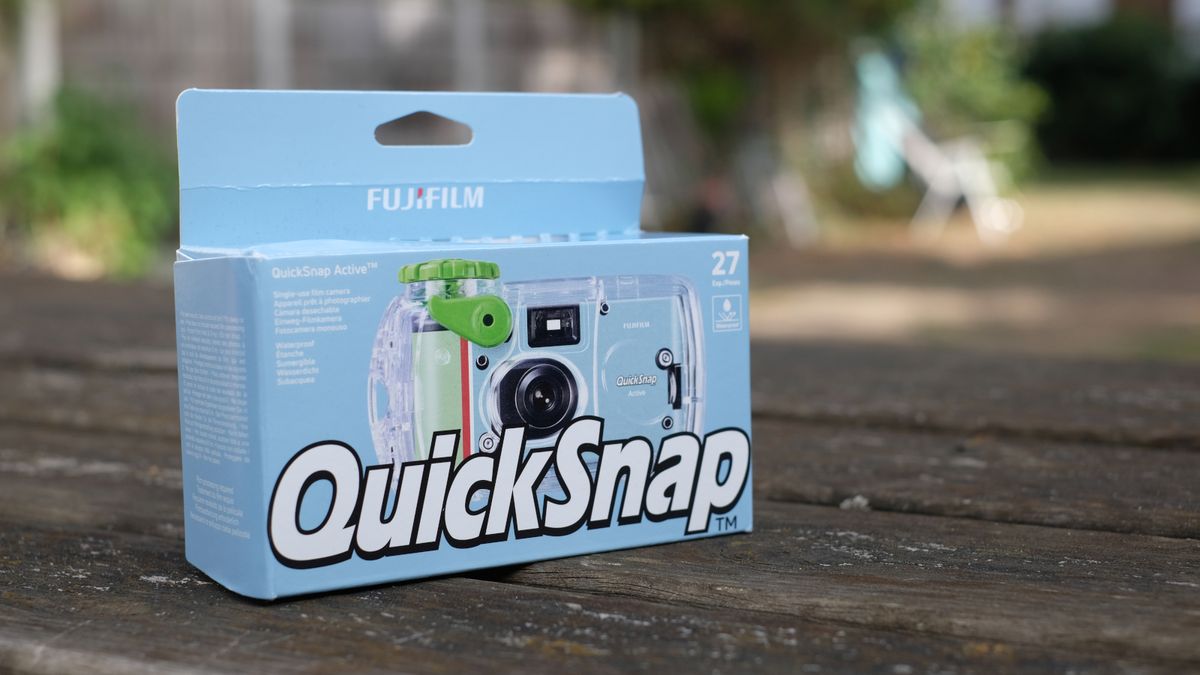 Photograph of Fujifilm QuickSnap Active disposable camera