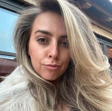 Selfie of beauty editor with blow-dried hair