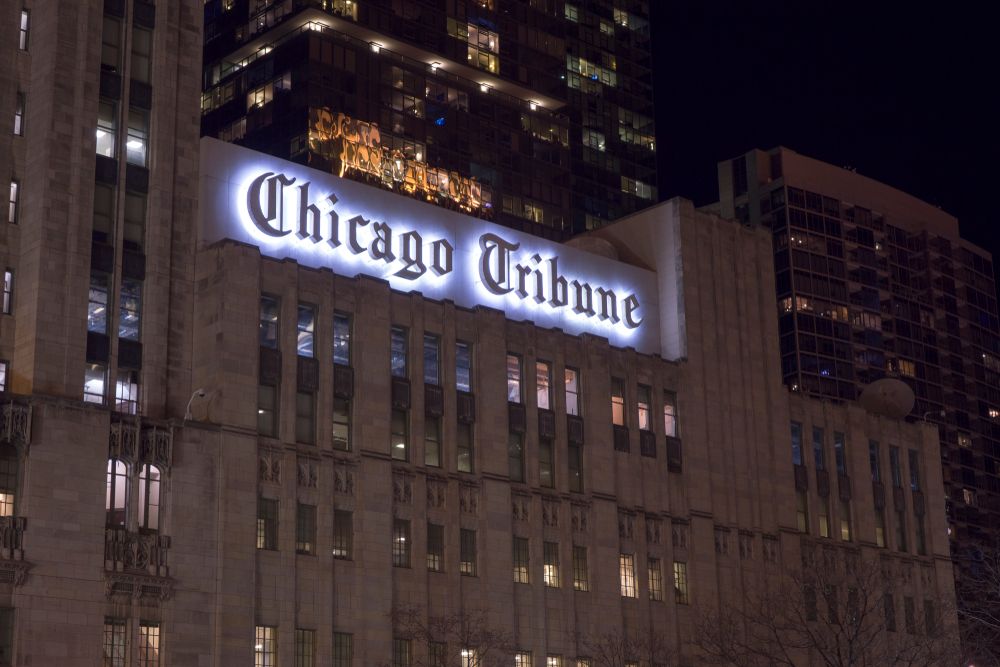 The Chicago Tribune building at night