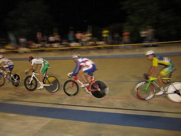 Bobby Lea (USA) went on to win the evening scratch race.