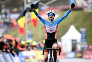 HOOGERHEIDE NETHERLANDS FEBRUARY 04 Isabella Holmgren of Canada celebrates at finish line as gold medal during the 74th World Championships CycloCross 2023 Womens Junior CXWorldCup Hoogerheide2023 on February 04 2023 in Hoogerheide Netherlands Photo by David StockmanGetty Images