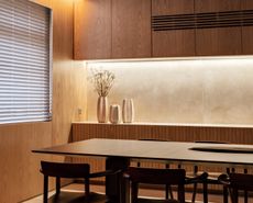 A kitchen with undercabinet lighting