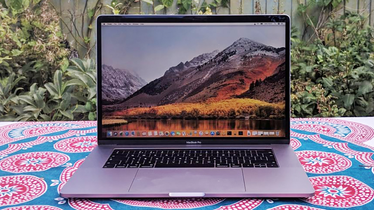 MacBook Pro (15-inch, 2018)