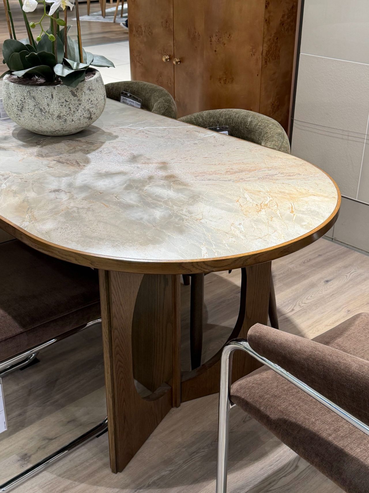 Sculpt 6 Seater Ceramic Top Dining Table