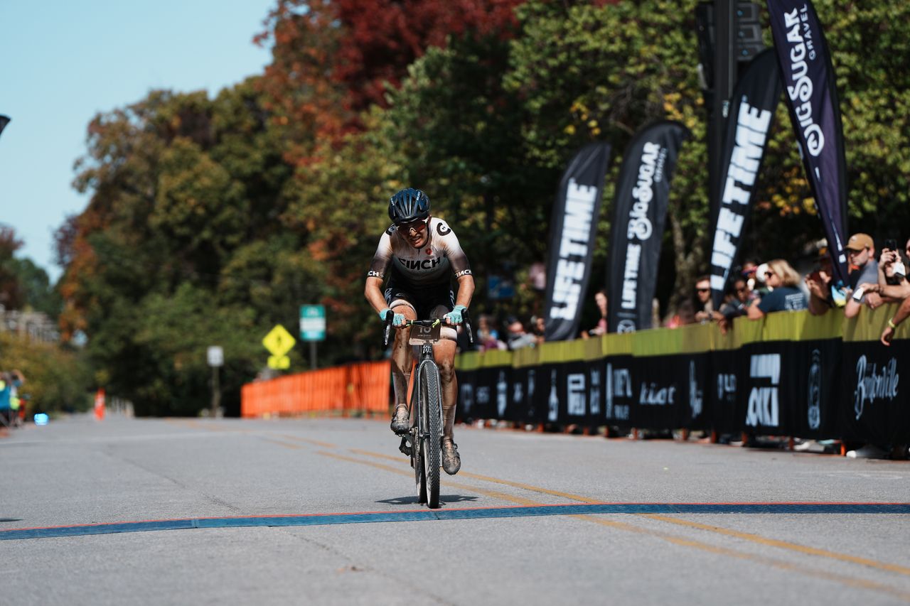 Lauren De Crescenzo (Cinch Racing) takes solo second at Big Sugar Gravel, and top points in Life Time Grand Prix