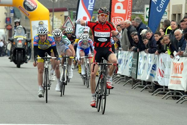 Gert Jan Bosman (De Jong &amp; Laan - De Peddelaars) wins the sprint.