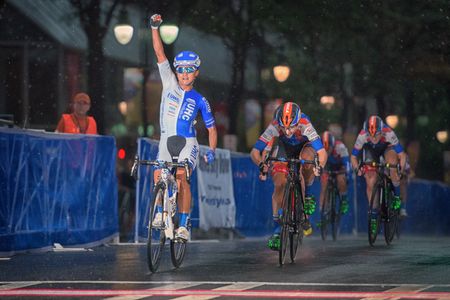 Coryn Rivera wins the 2016 Charlotte Criterium presented by Novant Health