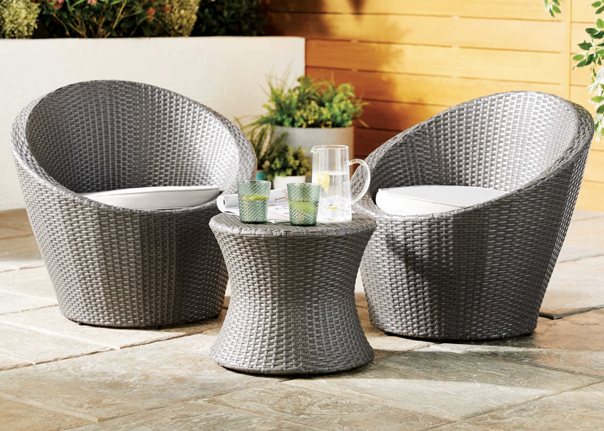 This Aldi garden furniture is PERFECT for small gardens (click to find