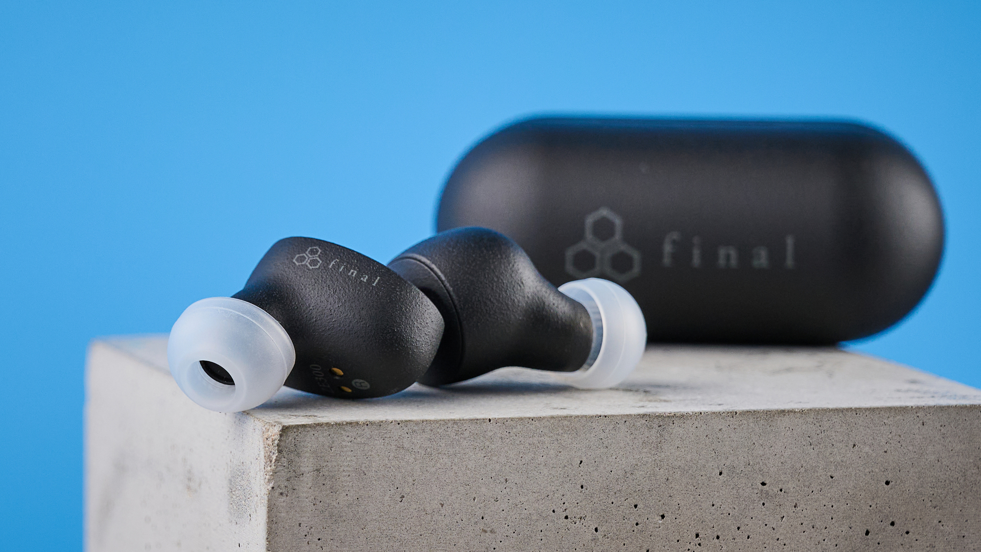 Final ZE300 wireless earbuds