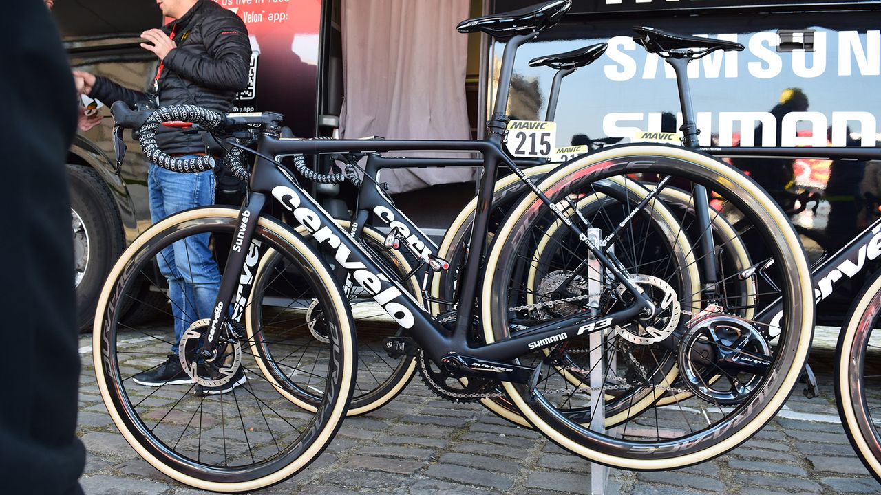 The whole of Team Sunweb raced on Cervelo R3 Disc framesets