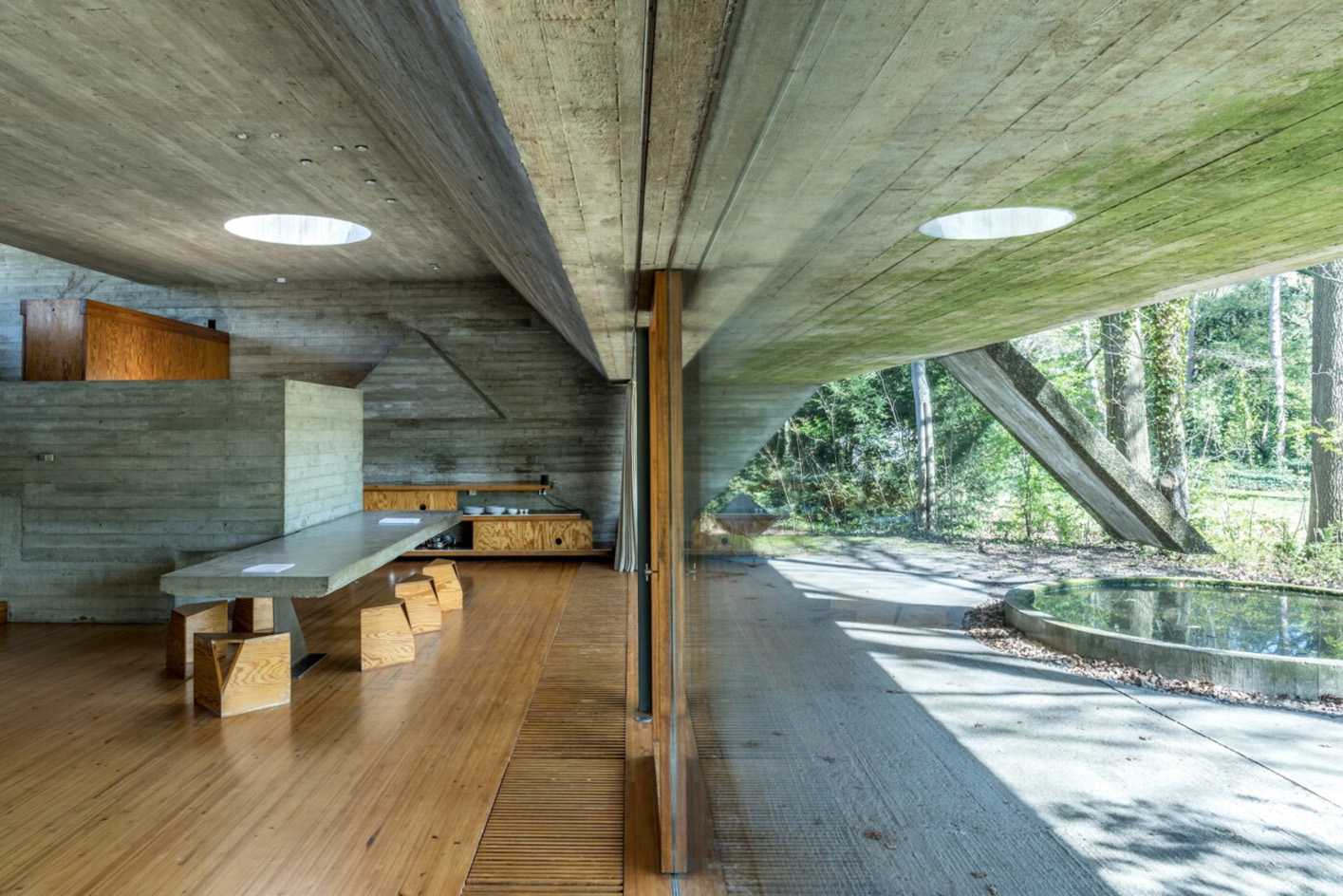 Van Wassenhove House, 1974. a brutalist house by Juliaan Lampens, in Ghent