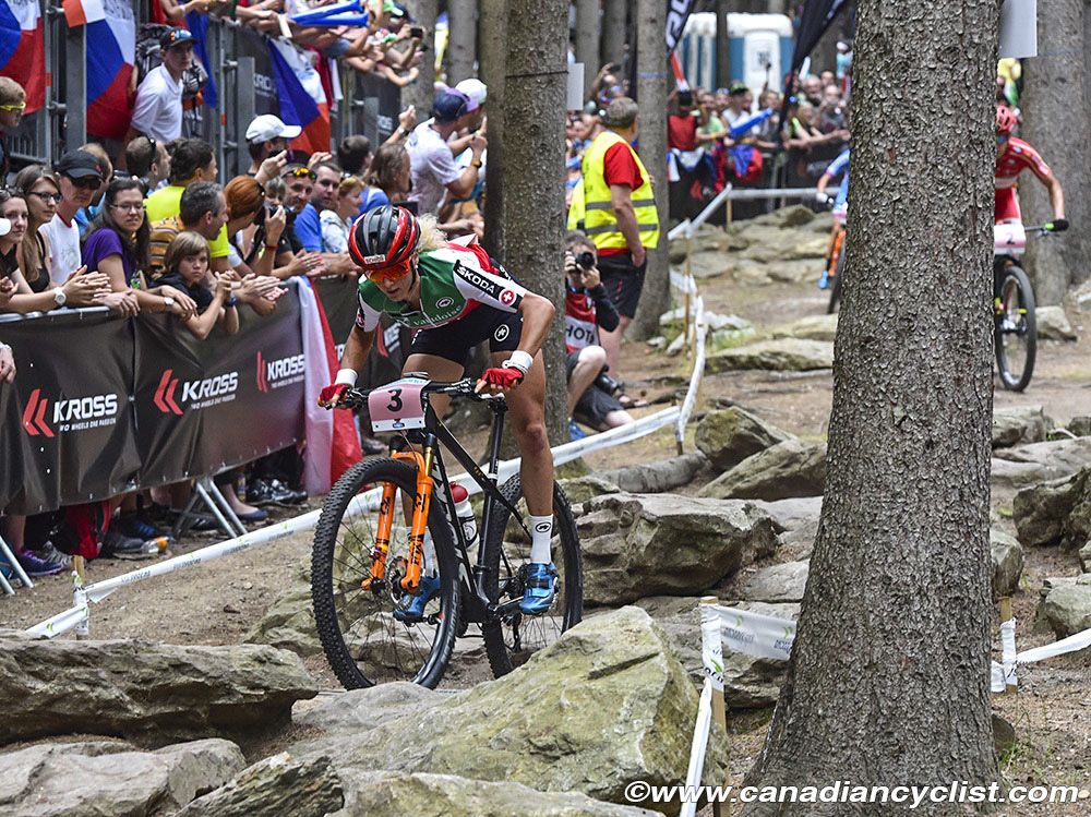 Jolanda Neff (Switzerland) junget into an early lead