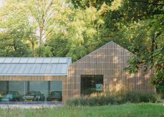 Exterior of Autobarn home garage and workshop by Bindloss Dawes