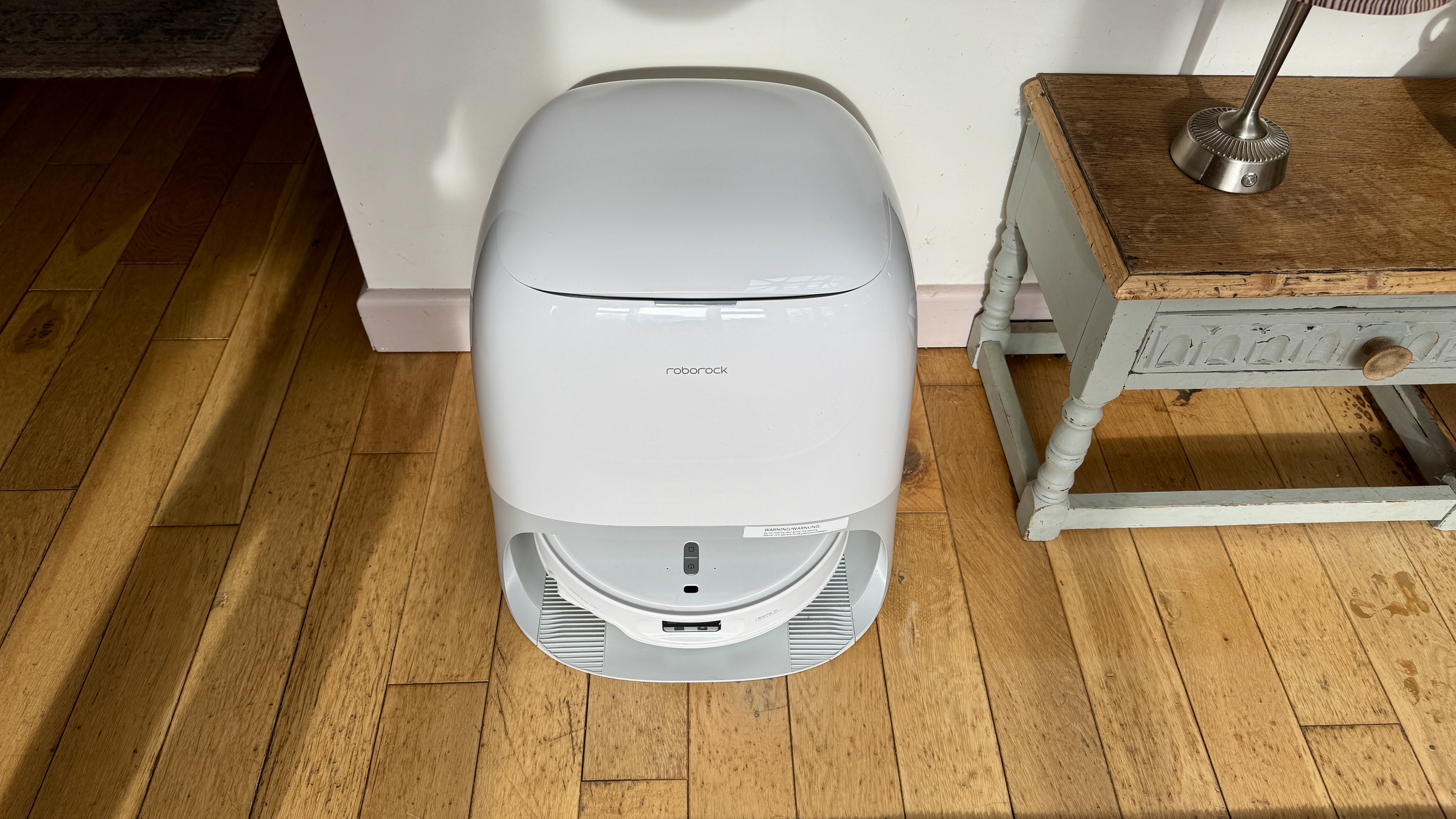 Roborock Qrevo Curv 2 Pro robot vacuum in reviewer's home