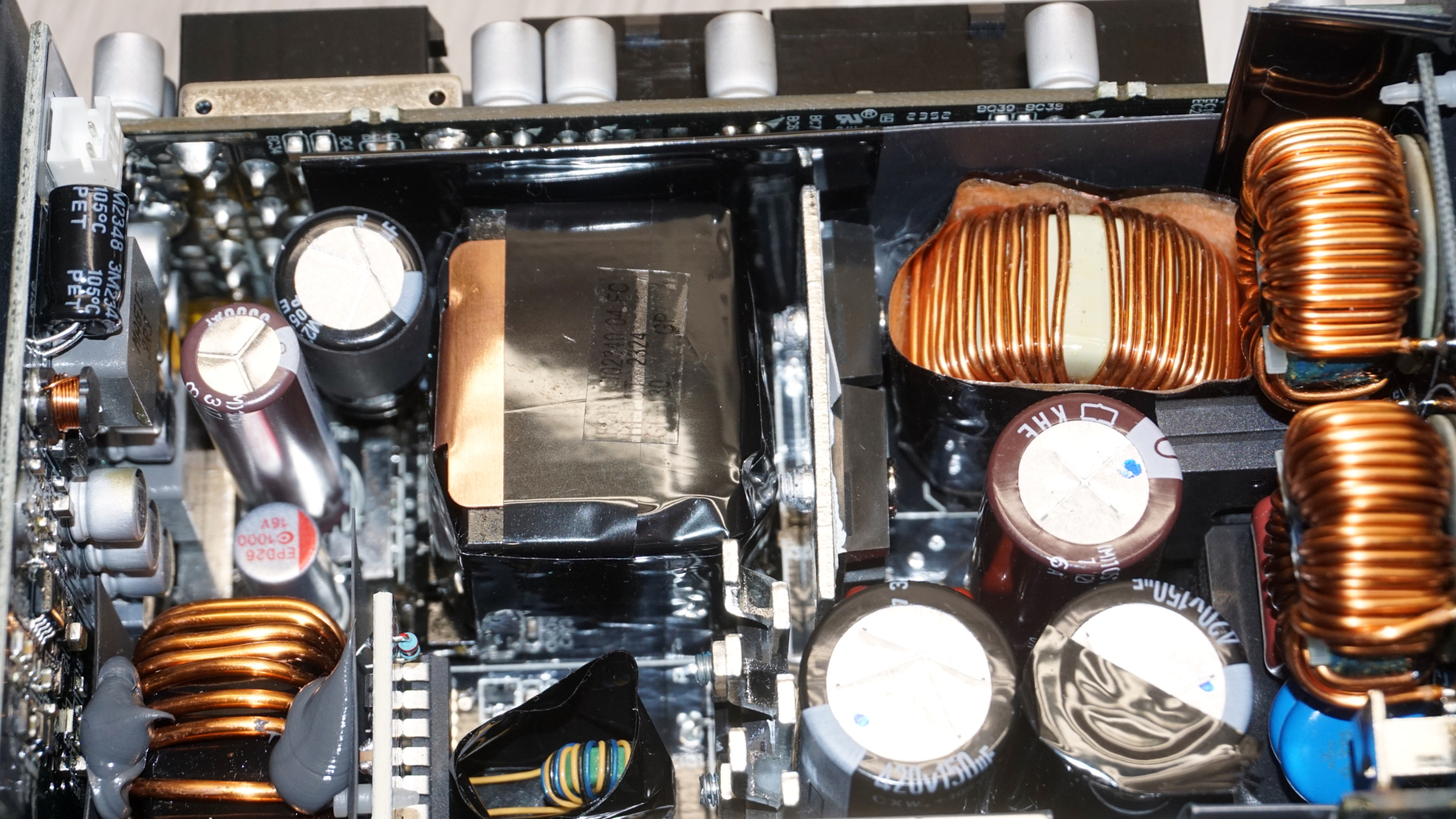 Acer Predator GX850 SFX