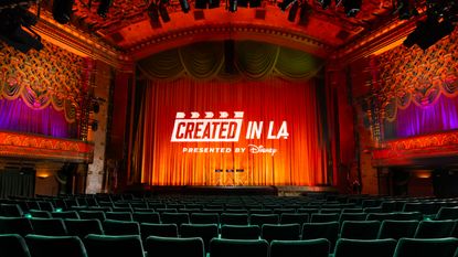 Disney El Capitan Interior 