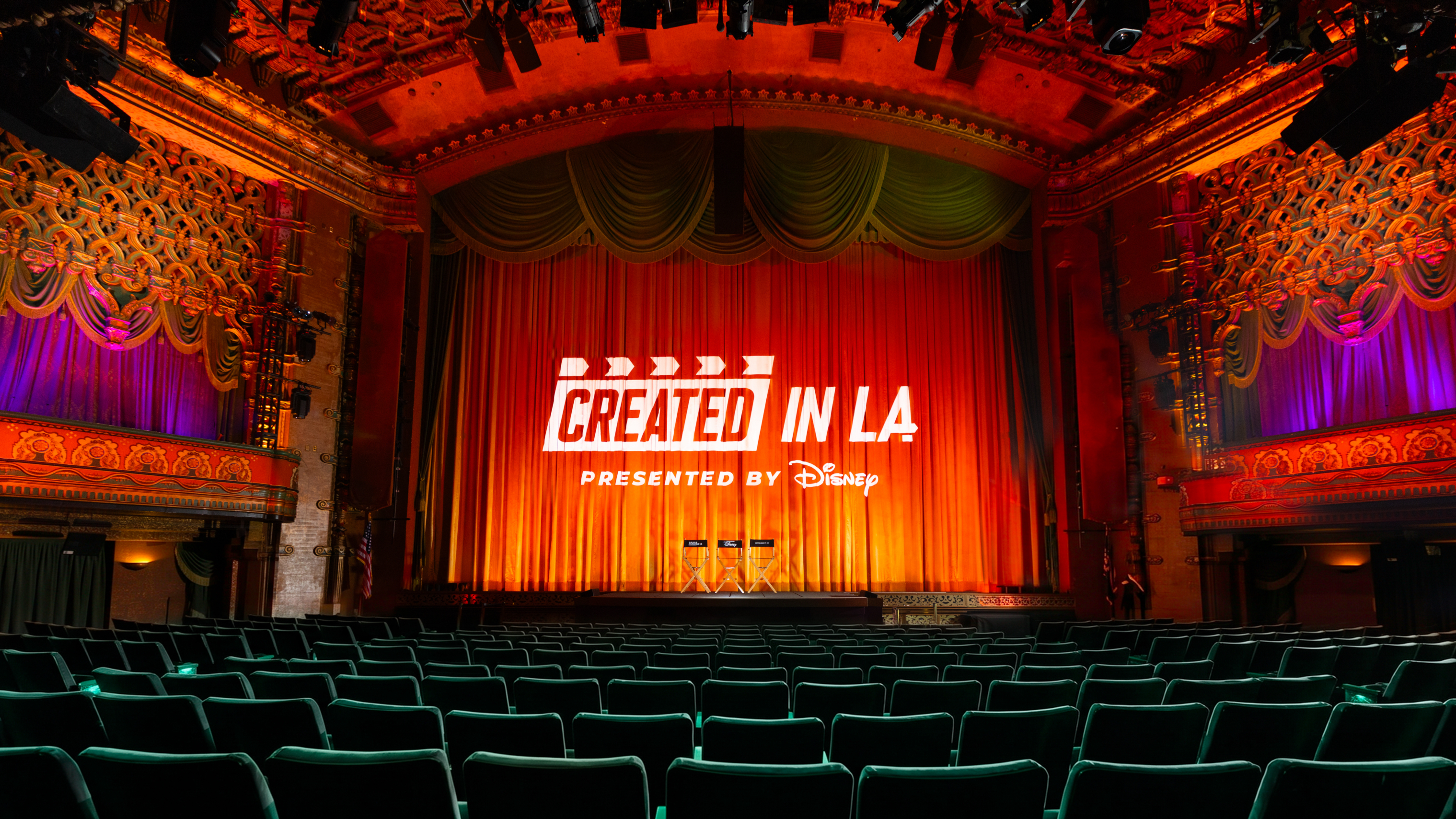 Disney El Capitan Interior 