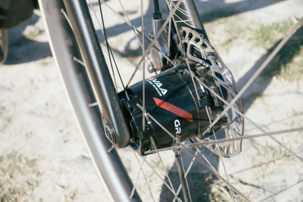 Gravaa tyre system