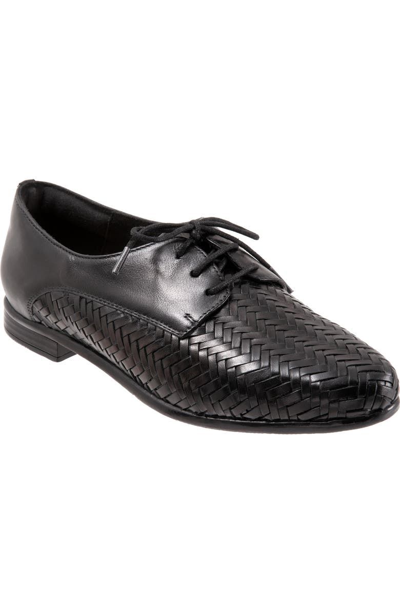 Lizzie Derby Flat