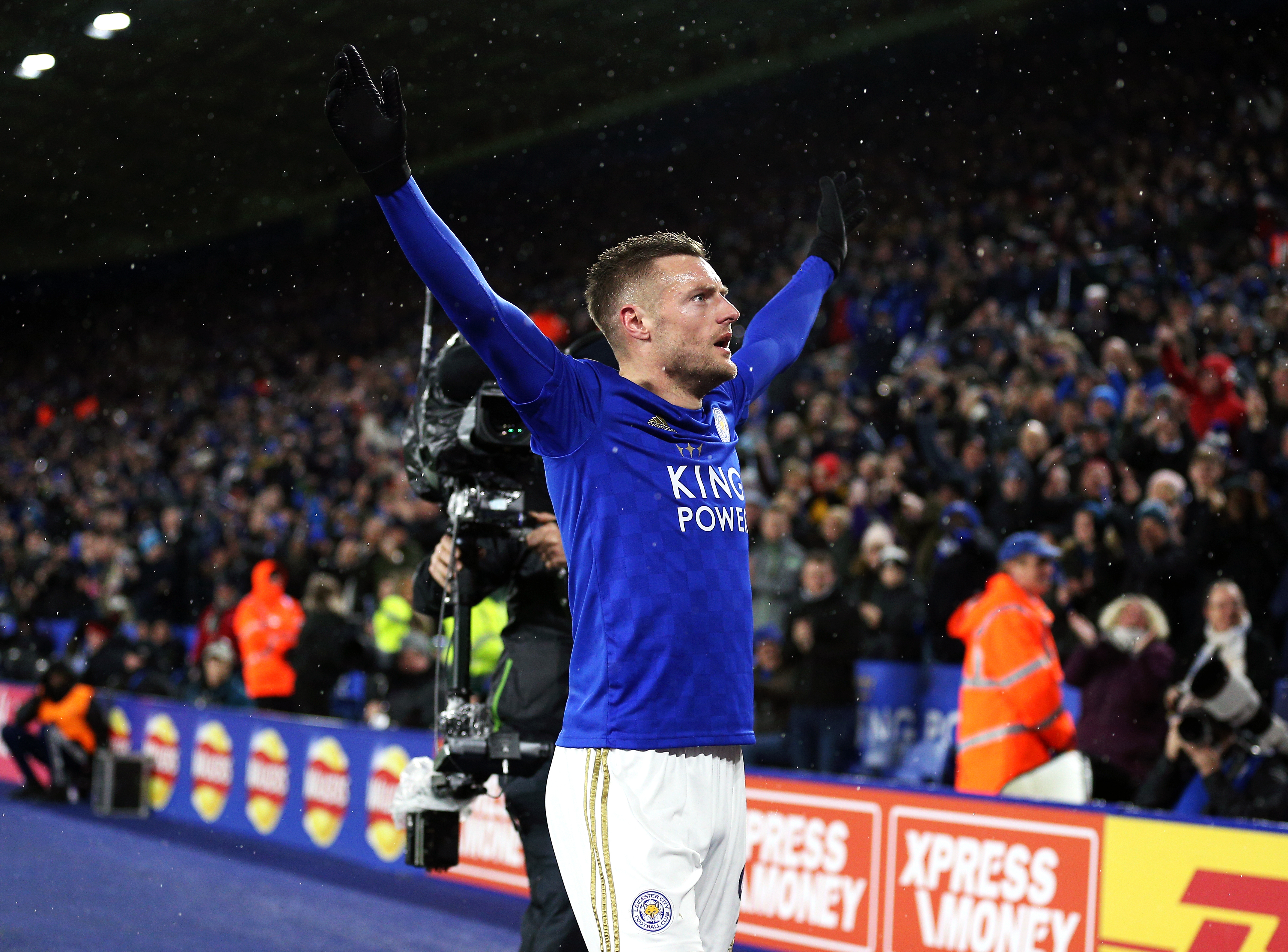 Jamie Vardy celebrates scoring against Aston Villa
