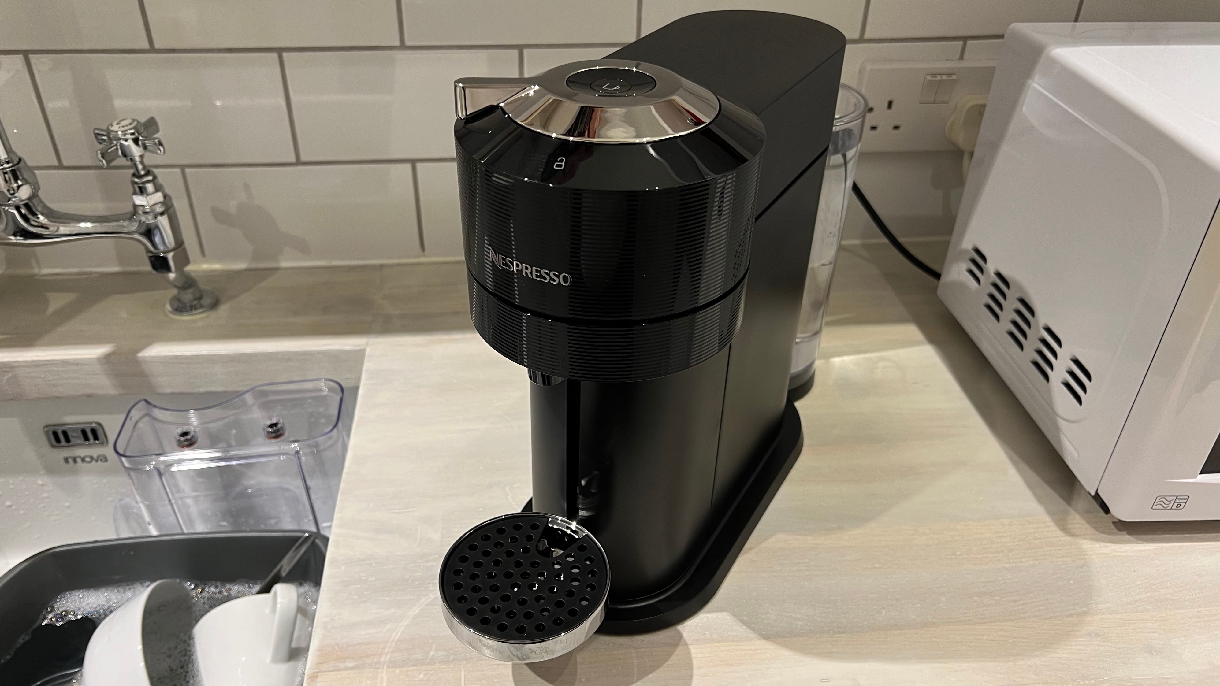 Nespresso Vertuo Next by Delonghi: review