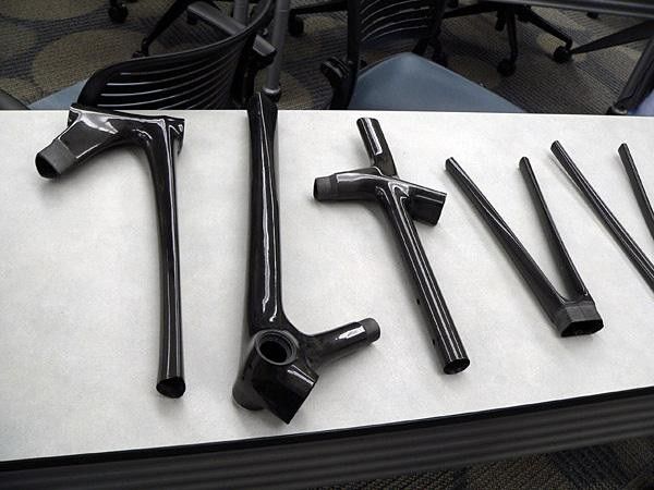 Trek reduced the number of bond joints in the new Madone by 40% (there are now just nine, including the dropouts).
