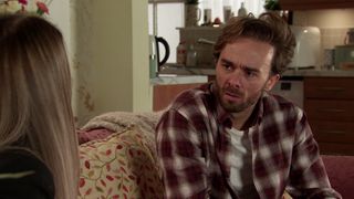 David Platt tells Harriet he'll find the money