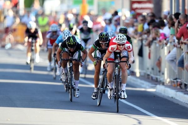 Loren Rowney (Specialized SA) won the sprint for fourth place.